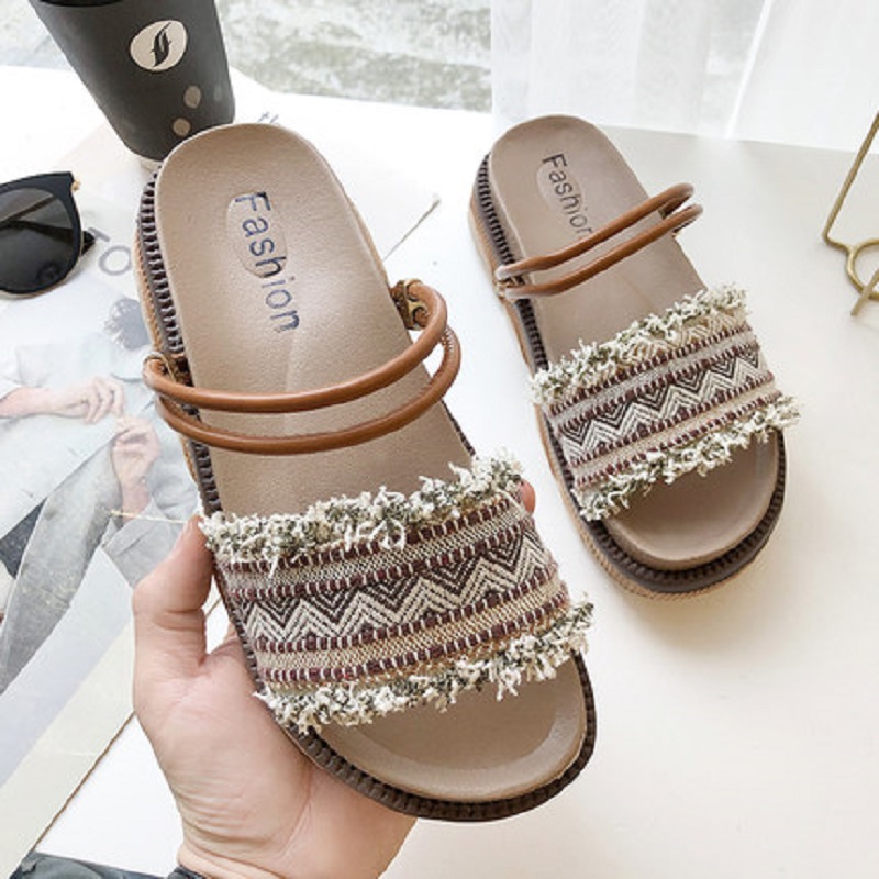 Beach slippers women wear wet water summer 2020 new thick bottom wild women's shoes two wear sandals and slippers, Brown
Beach slippers women wear wet water summer 2020 new thick bottom wild women's shoes two wear sandals and slippers, Brown