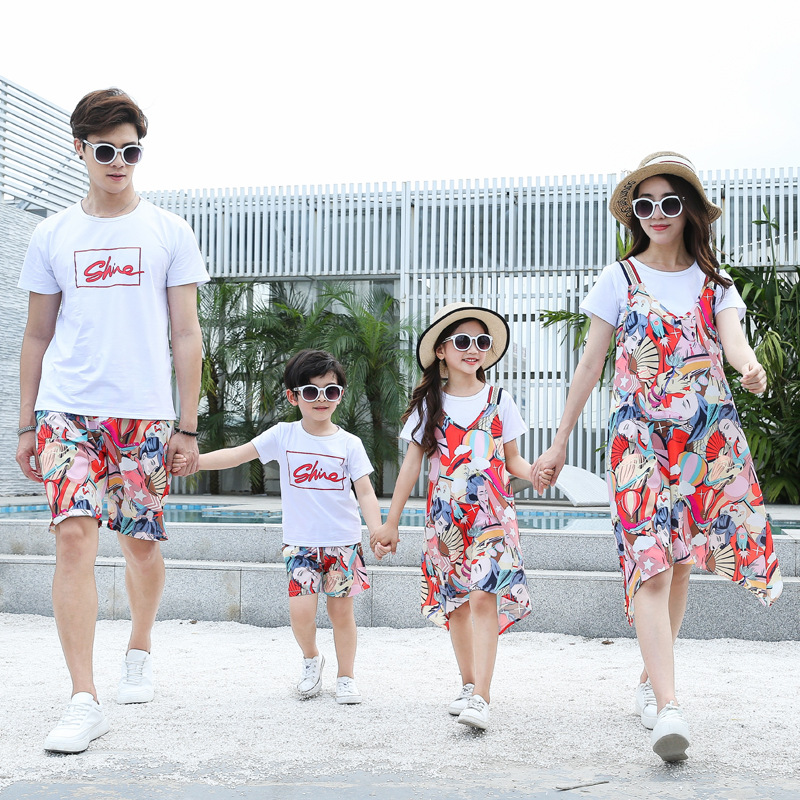 2020 Father Mother Kids Child Clothes Mommy and Me Matching Dress Summer Family Look Mom Son Outfits Daddy Baby Shirts Shorts
2020 Father Mother Kids Child Clothes Mommy and Me Matching Dress Summer Family Look Mom Son Outfits Daddy Baby Shirts Shorts