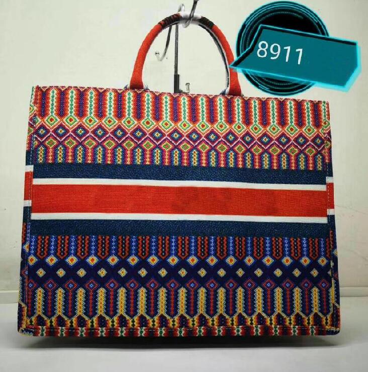 Classic Colorful flowers handbags multi color famous handbag fashion shopping bags large capacity ladies handbag
Classic Colorful flowers handbags multi color famous handbag fashion shopping bags large capacity ladies handbag