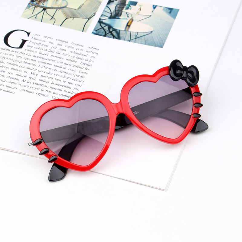 2020 New Kids Children Peach Heart Eyewear Summer Fashion Korean Toddler Baby Boys Girls Student Sunglasses H260130