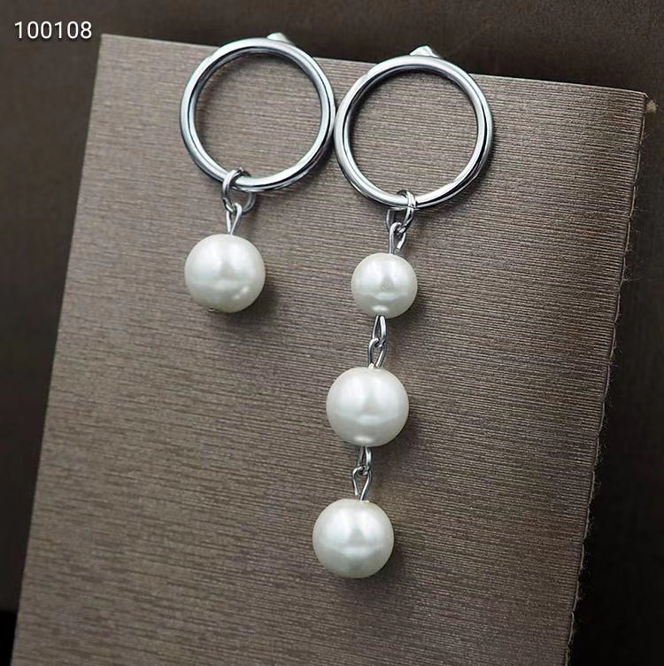 High quality long and short pendant earrings luxury earrings new designer earings fashion jewelry designer earrings jewelry, Golden
High quality long and short pendant earrings luxury earrings new designer earings fashion jewelry designer earrings jewelry, Golden