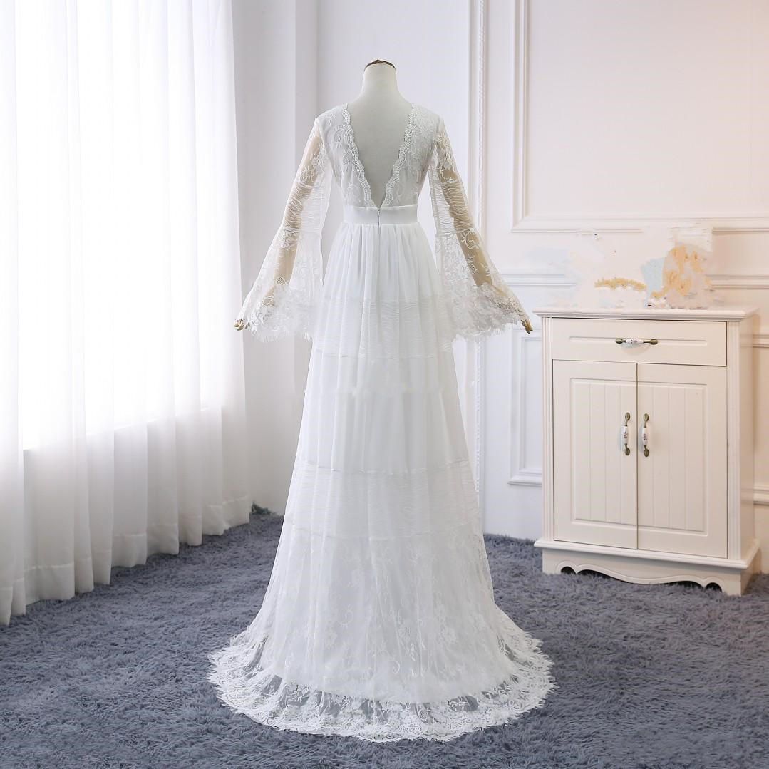 2019 New Bohemian Wedding Dresses V Neck Long Sleeve Lace Sweep Train Beach Boho Garden Country Bridal Gowns robe de mariée Plus Size