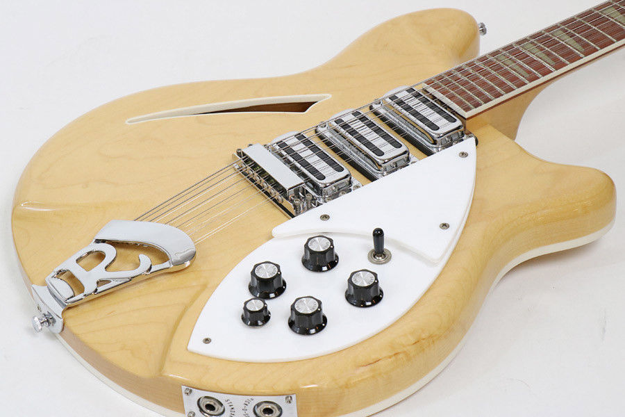 12 Strings Model 370 Guitar VP Mapleglo 1994 Electric Guitar Semi Hollow Body Natural Electric Guitar Yellow Triangle MOP
12 Strings Model 370 Guitar VP Mapleglo 1994 Electric Guitar Semi Hollow Body Natural Electric Guitar Yellow Triangle MOP