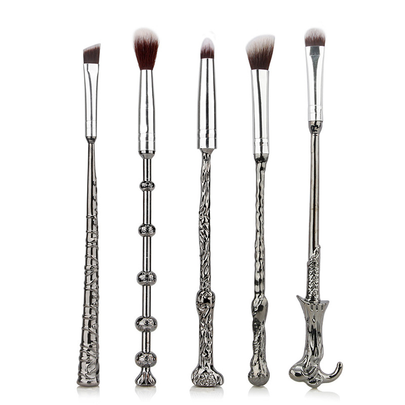 5 Pcs/set Harry Makeup Brush Sets Magic Wand Eye Shadow Brush Beauty Comestic Potter Brush Tools 
5 Pcs/set Harry Makeup Brush Sets Magic Wand Eye Shadow Brush Beauty Comestic Potter Brush Tools