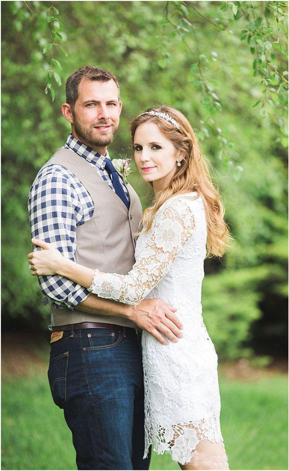2020 NEW Elegant Full Lace short With Long sleeves Knee Length Country Garden Bridal gown Prom Dresses Free Shipping
