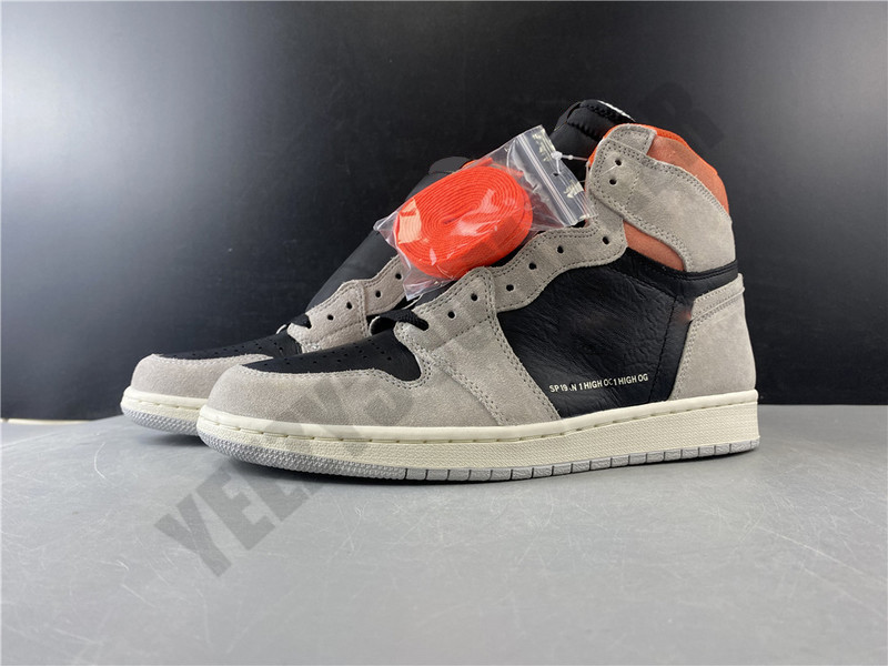 With Box High Neutral Grey 1 1s OG High Basketball Backboard Mens Basketball Shoes Black Pale 555088-018 Athletic Sneakers Size 40.5-46
With Box High Neutral Grey 1 1s OG High Basketball Backboard Mens Basketball Shoes Black Pale 555088-018 Athletic Sneakers Size 40.5-46