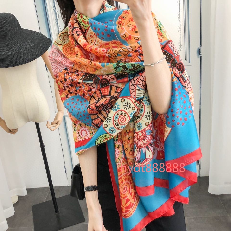 Most welcome wholesale scarf stylish female sunscreen shawl classic brand printed scarf soft thin scarf 180*90cm F001
Most welcome wholesale scarf stylish female sunscreen shawl classic brand printed scarf soft thin scarf 180*90cm F001