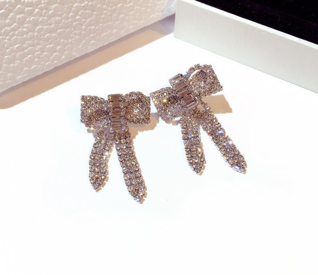 Whole style ins fashion luxury designer super glittering diamonds zircon cute lovely bow stud earrings for woman girls4787001