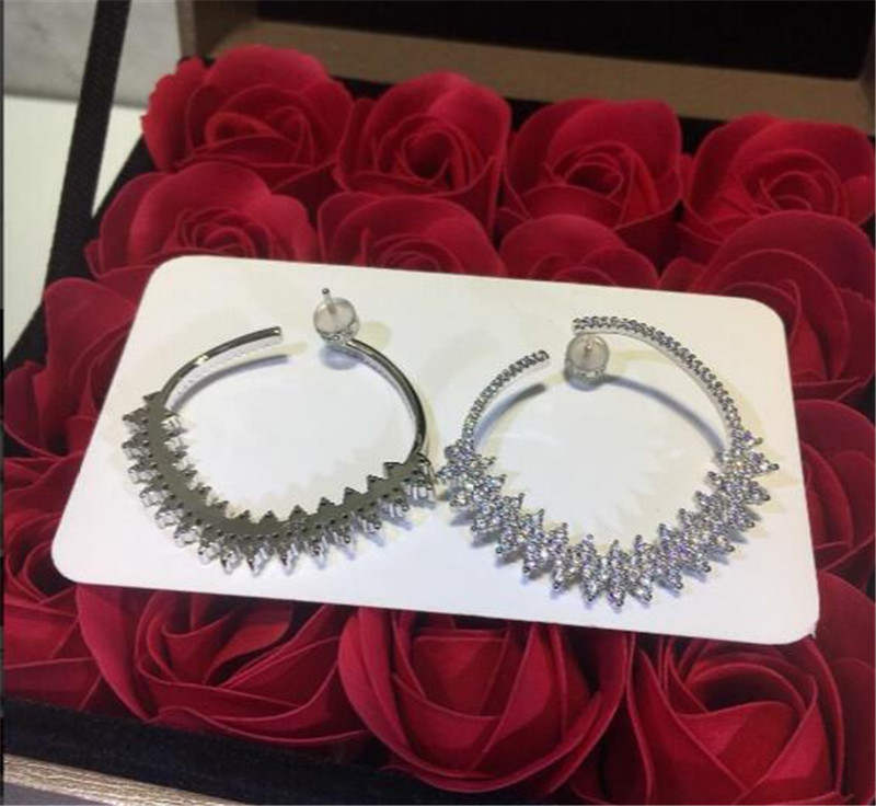 jewelry S925 sterling silver stud earrings for women hot fashion Christmas Gift Free Shipping
jewelry S925 sterling silver stud earrings for women hot fashion Christmas Gift Free Shipping