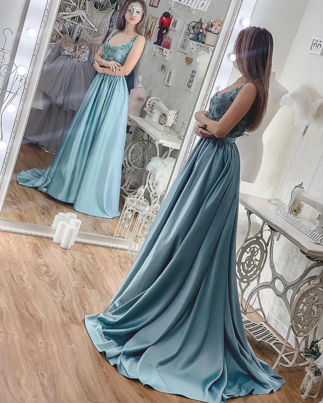 Gorgeous A Line Prom Dresses 2019 Scoop Neck Lace Applique Beaded Satin Evening Gowns Cheap Cocktail Party Dresses