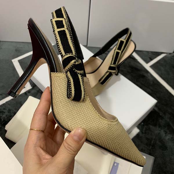 2020 Luxurious High Heels Women's Designer Shoes Top-level Des Chaussures Sandals Brand Nude Letter Bow Knot Scarpe Dress Shoes, Black
2020 Luxurious High Heels Women's Designer Shoes Top-level Des Chaussures Sandals Brand Nude Letter Bow Knot Scarpe Dress Shoes, Black