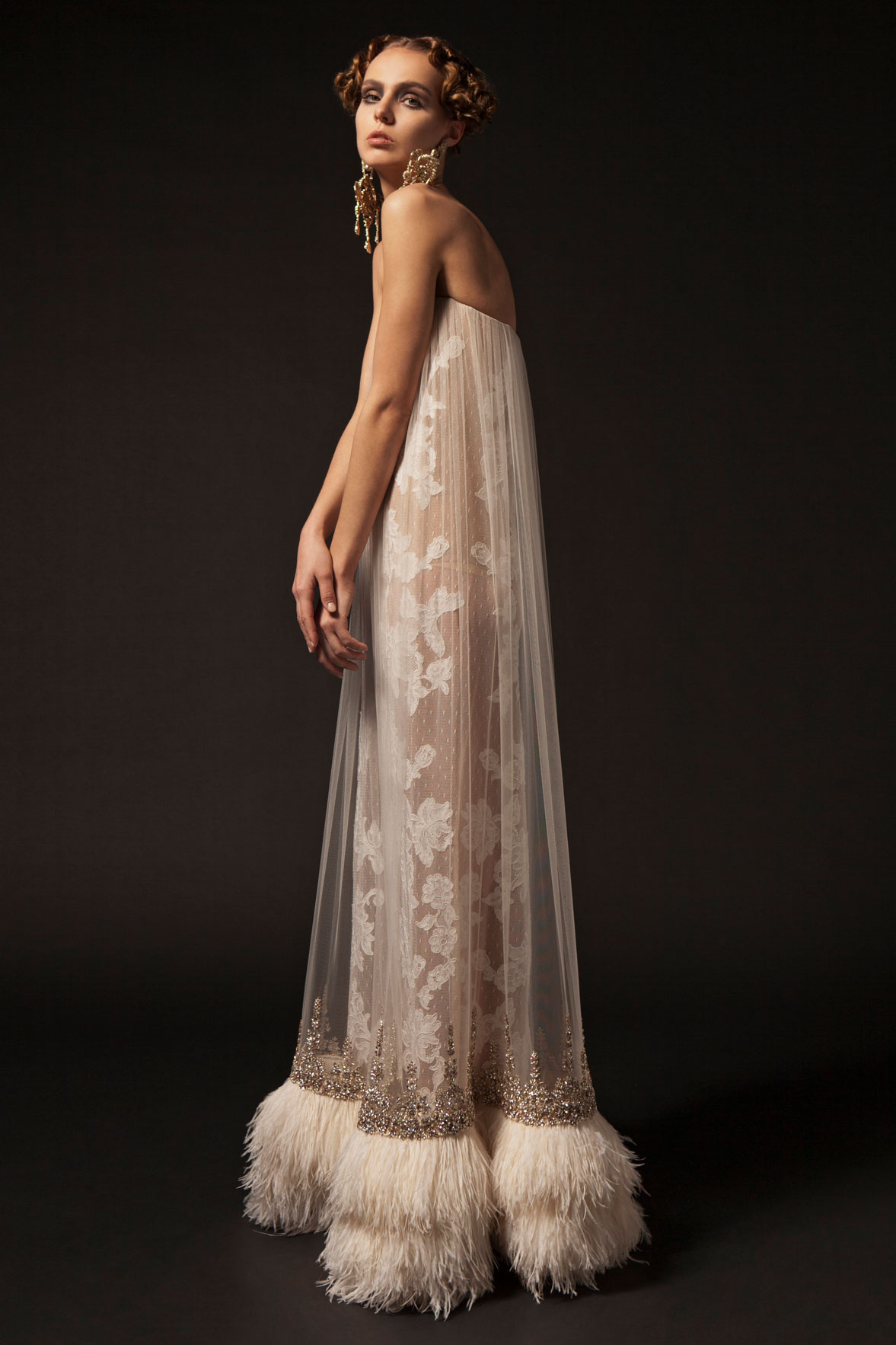 Krikor Jabotian 2019 Feather Prom Dresses Strapless Lace Applique A Line Beaded Formal Party Dress Vintage Backless Pageant Evening Gowns