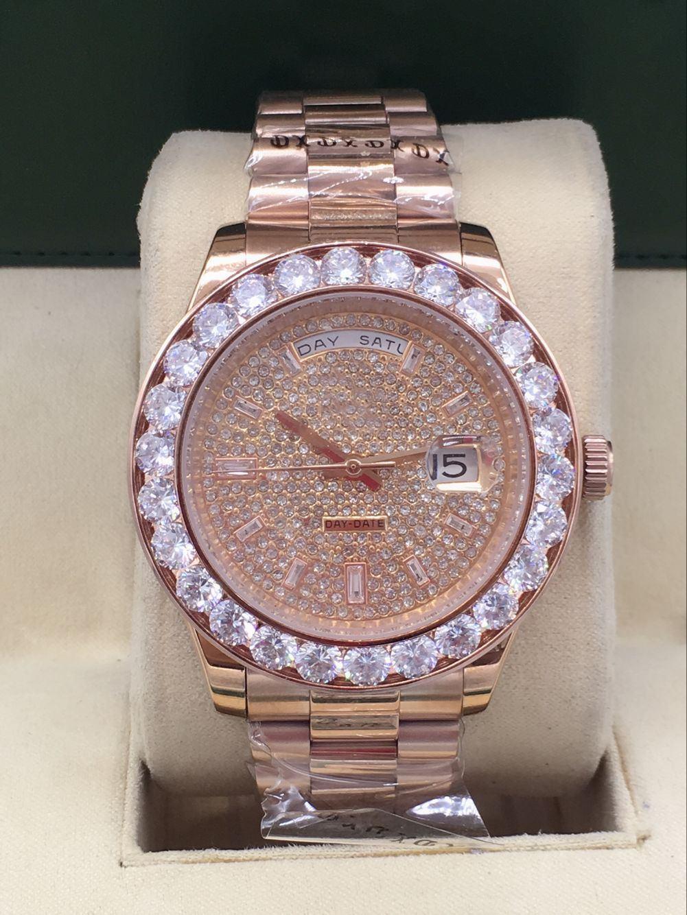 Top Quality 43mm DAY DATE men watch with diamond Mechanical Wristwatches Automatic Movement Watch Mens Stainless Steel Diamond, 1pcs screwdriver
Top Quality 43mm DAY DATE men watch with diamond Mechanical Wristwatches Automatic Movement Watch Mens Stainless Steel Diamond, 1pcs screwdriver