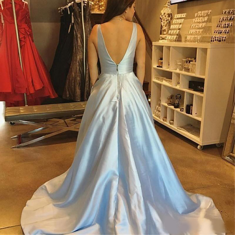 2020 Modest Light Blue A-Line With Pocket Prom Dresses V Neck Sleeveless Draped Formal Wear Sweep Train Satin Plus Size Evening Party Gowns