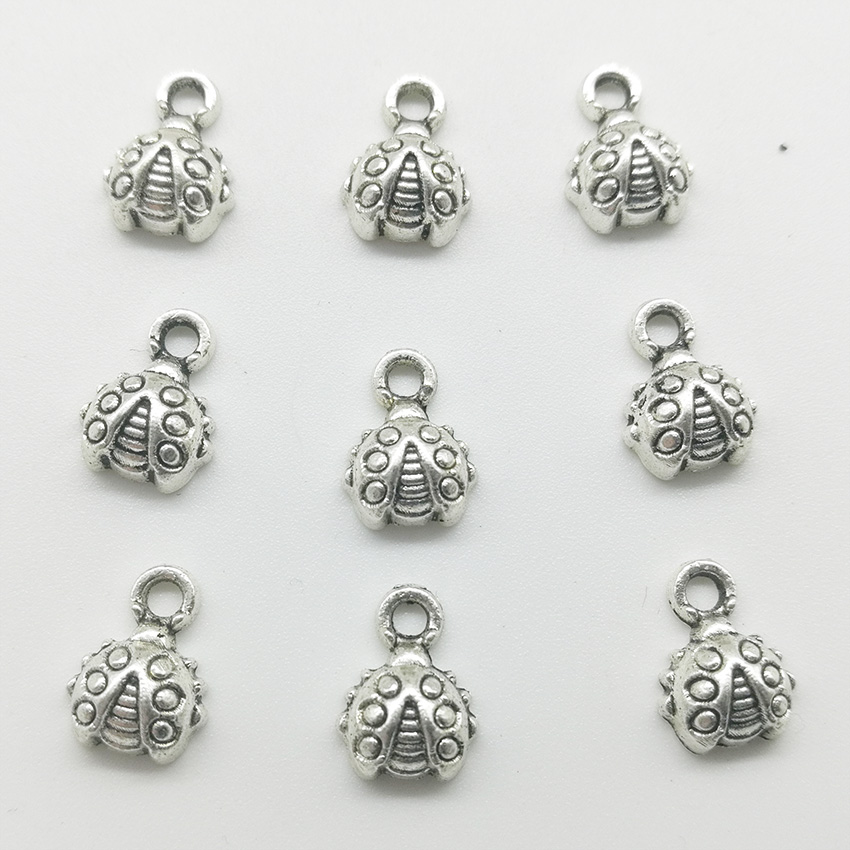 200pcs lady beetles Animal Charms Pendants Retro Jewelry Accessories DIY Antique silver Pendant For Bracelet Earrings Keychain 11*8mm
200pcs lady beetles Animal Charms Pendants Retro Jewelry Accessories DIY Antique silver Pendant For Bracelet Earrings Keychain 11*8mm