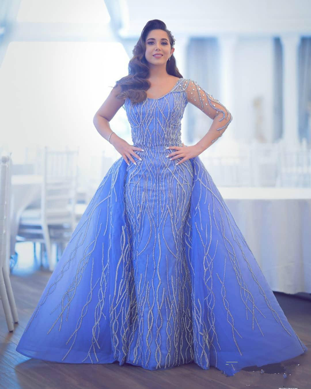 2020 Arabic Evening Dresses With Detachable Train V Neck Lace Appliques Beading Long Sleeve Sheath Prom Dress Party Plus Size Women Gowns