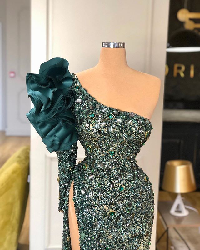 One Shoulder Crystal Prom Dresses Ruffles Beading High Side Split Evening Gowns 2020 Luxury robes de mariée