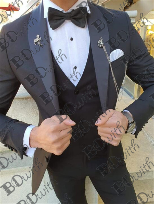 Black Casual Men Wedding Tuxedos Shawl Lapel Men Suits Blazer Pants For Groom Custom Made Best Man Suit (Jacket+Pants+Vest, 001
Black Casual Men Wedding Tuxedos Shawl Lapel Men Suits Blazer Pants For Groom Custom Made Best Man Suit (Jacket+Pants+Vest, 001