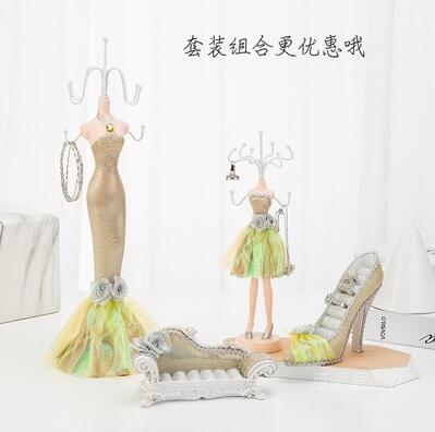 Fashion 5style Sequins Gown sexy doll Female mannequin clothes Earring Necklace Stand Display Holder Ring storage jewelry rack 1pc C774
Fashion 5style Sequins Gown sexy doll Female mannequin clothes Earring Necklace Stand Display Holder Ring storage jewelry rack 1pc C774