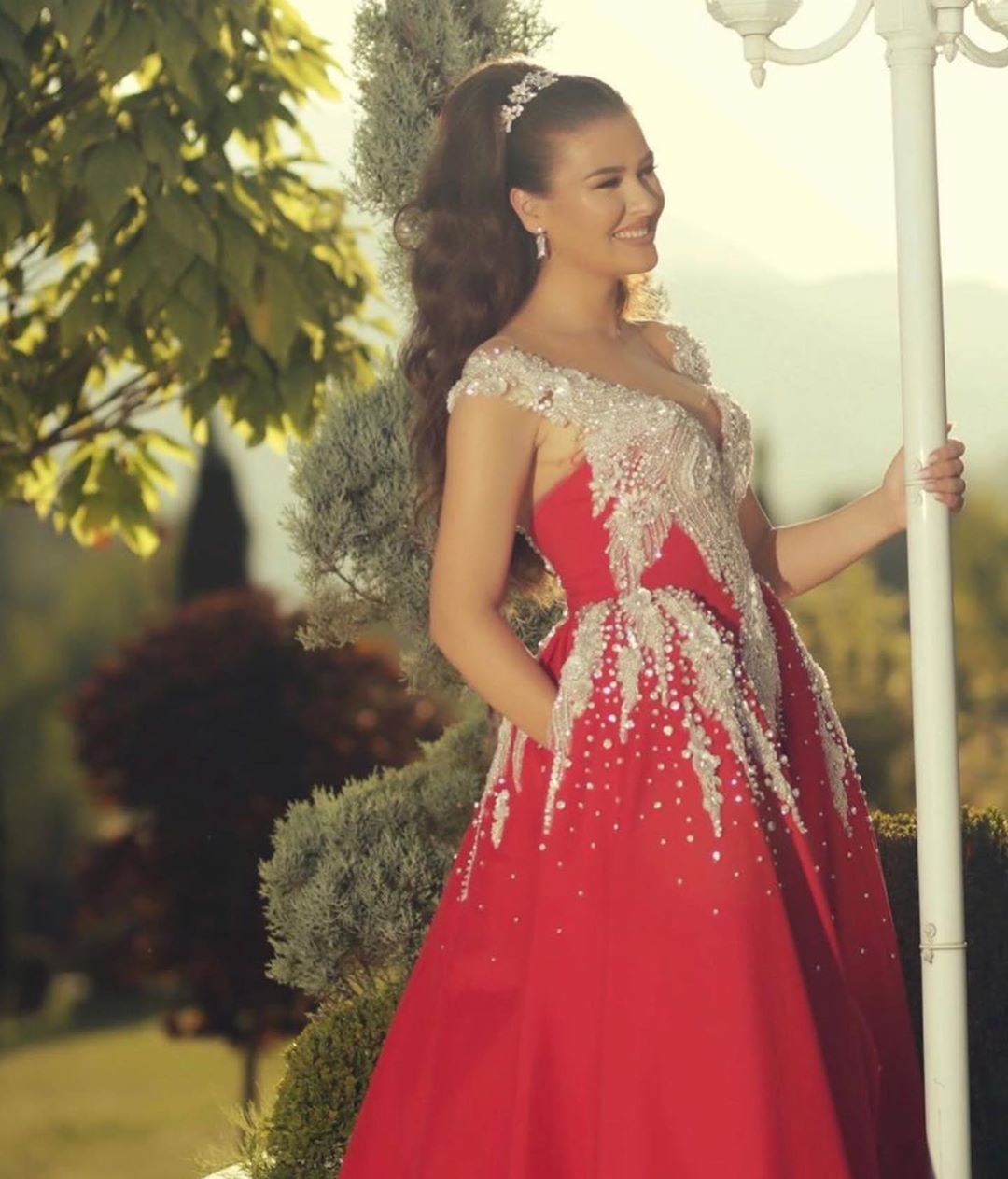 Sparkly Beads Red Prom Dresses With Detachable Train Sequins Off Shoulder Mermaid Evening Dresses Long Formal Party Gowns robe de soiree