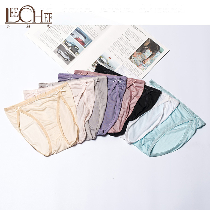 Leechee ZA007 Real nature silk underwear women's triangles bow knot silk Low waisted breathable women's panties, Black
Leechee ZA007 Real nature silk underwear women's triangles bow knot silk Low waisted breathable women's panties, Black