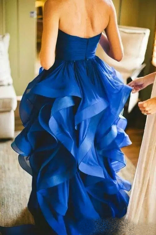 Fashion Royal Blue Wedding Dresses Strapless Tiered Ruffles Sweep Train Designer Bridal Gowns A Line Pleats Wedding Dress