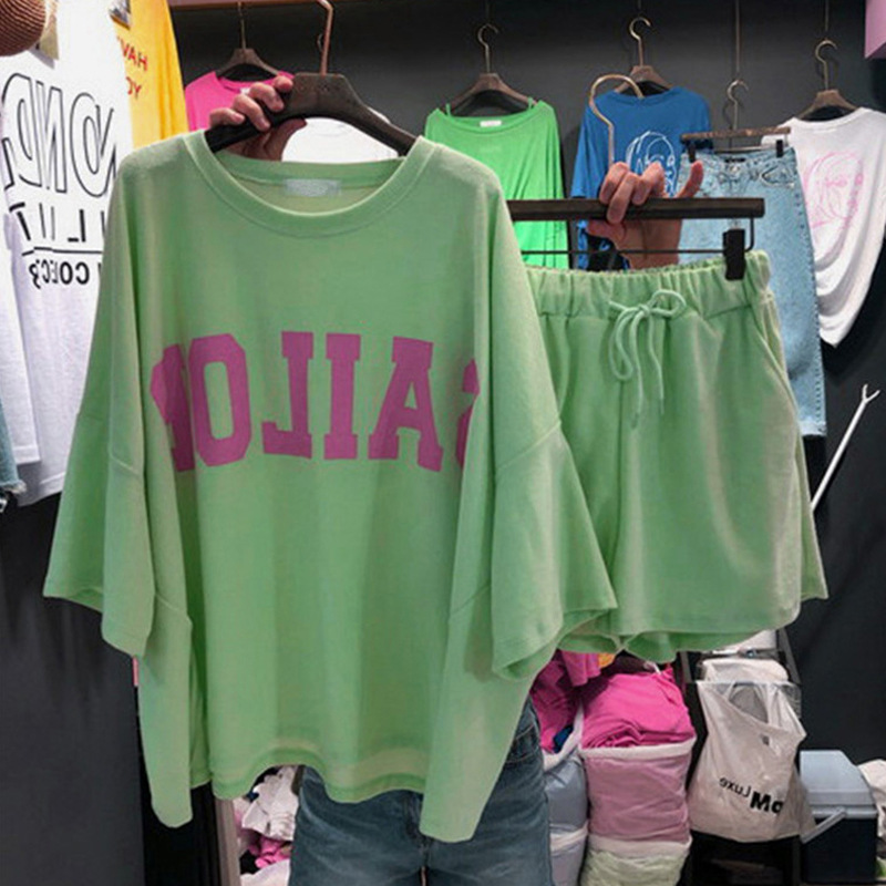 Girl's Leisure Sports Suit Female Student Fashion Loose Short-sleeved Shorts Fitness Running Two-piece Suit, Green
Girl's Leisure Sports Suit Female Student Fashion Loose Short-sleeved Shorts Fitness Running Two-piece Suit, Green