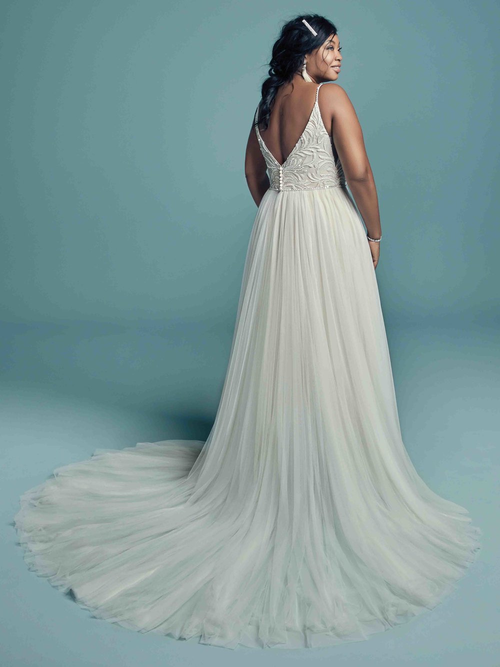 Plus Classy Beaded Size Backless Wedding Dresses Spaghetti Straps V Neck Side Split Bridal Gowns A Line Sweep Train Tulle Robe De Marie