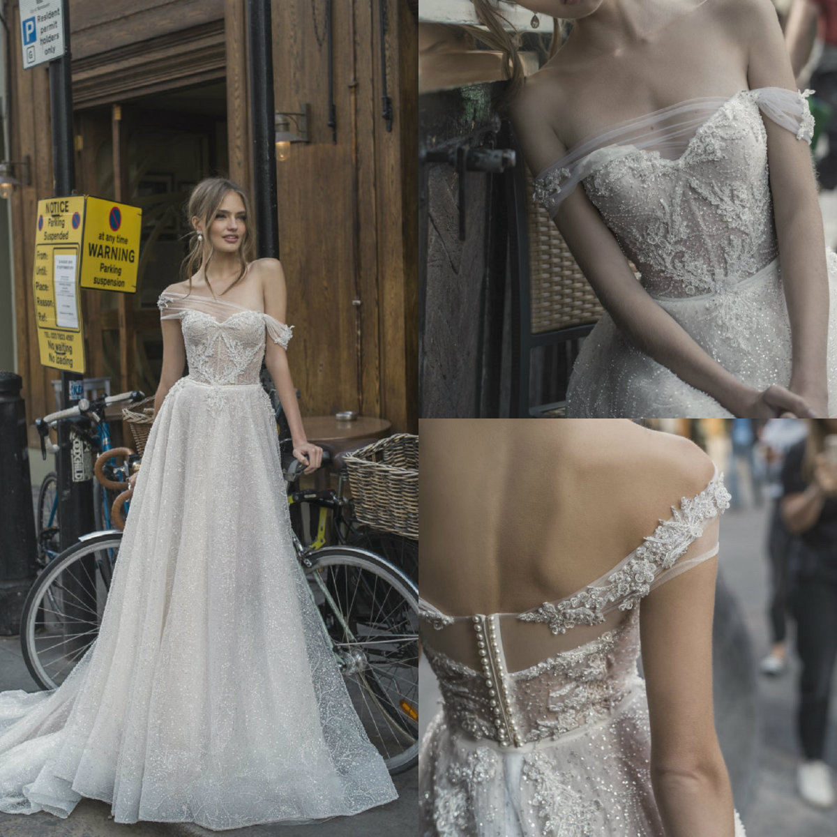 2020 Bohemian Bridal Dresses Off Shoulder Appliqued Beaded Sleeveless Wedding Dress Backless Ruffle Sweep Train Custom Made Robes De Mariée, Green
2020 Bohemian Bridal Dresses Off Shoulder Appliqued Beaded Sleeveless Wedding Dress Backless Ruffle Sweep Train Custom Made Robes De Mariée, Green