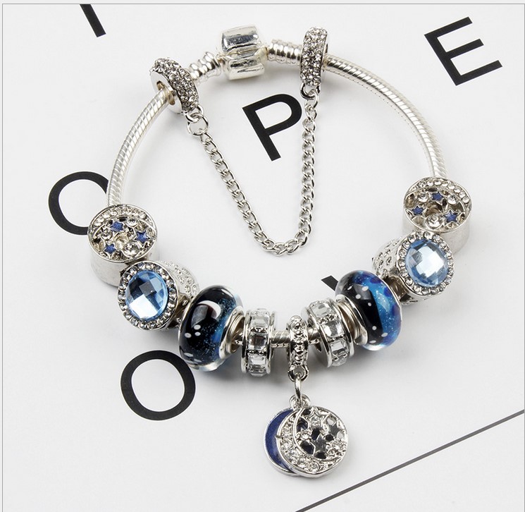 Hot Selling Christmas Style Bracelet Moon & Star Midnight Blue Crystal CZ Charm Bead Bangle Fashion Jewelry Accessories Chamilia European
Hot Selling Christmas Style Bracelet Moon & Star Midnight Blue Crystal CZ Charm Bead Bangle Fashion Jewelry Accessories Chamilia European