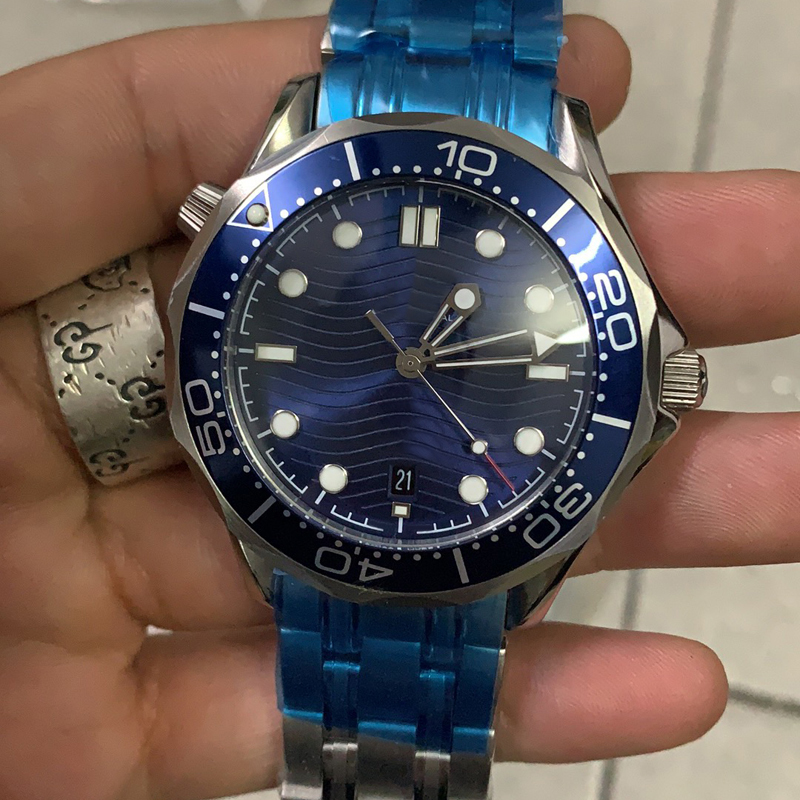 Luxury Mens Watch Sea Automatic Movement Master 42MM Blue Dial Professional 300M James Bond 007 Sapphire Stainless Steel Transparent Back
Luxury Mens Watch Sea Automatic Movement Master 42MM Blue Dial Professional 300M James Bond 007 Sapphire Stainless Steel Transparent Back