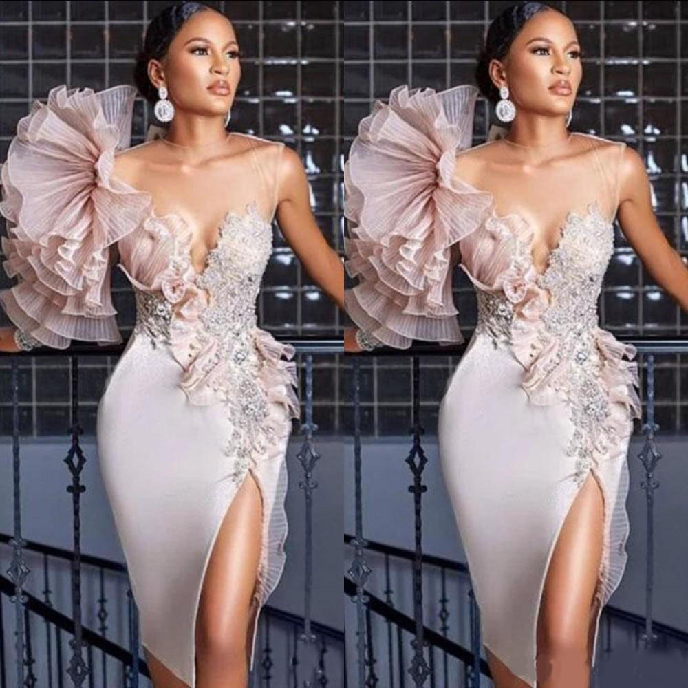 New Arrival Sexy Short Sheath Cocktail Dresses Appliques Beads Flowers Illusion Split Plus Size Prom Gowns For Graduation Homecoming Wear, Champagne
New Arrival Sexy Short Sheath Cocktail Dresses Appliques Beads Flowers Illusion Split Plus Size Prom Gowns For Graduation Homecoming Wear, Champagne