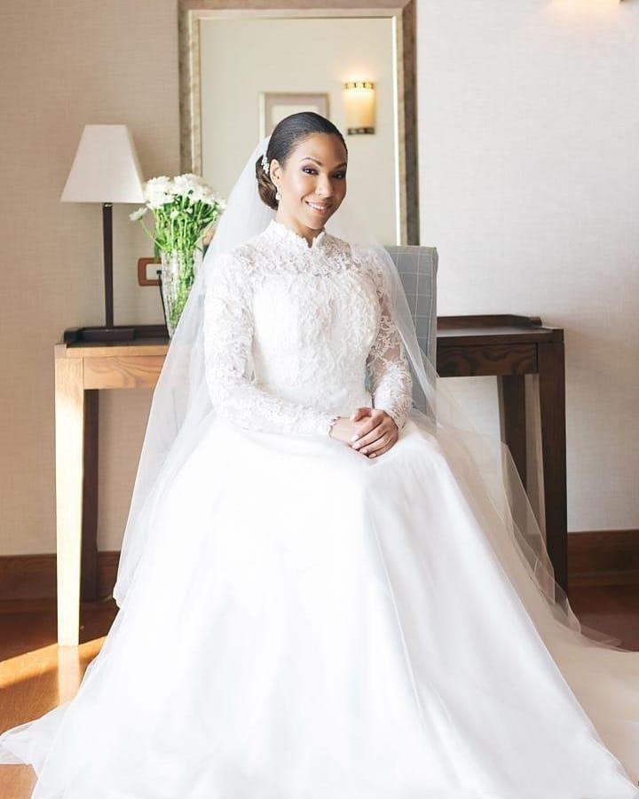 Lace Long Elegant Sleeves Wedding Dresses High Neck Beaded Bridal Gowns A Line Sweep Train Tulle Robe De Marie
