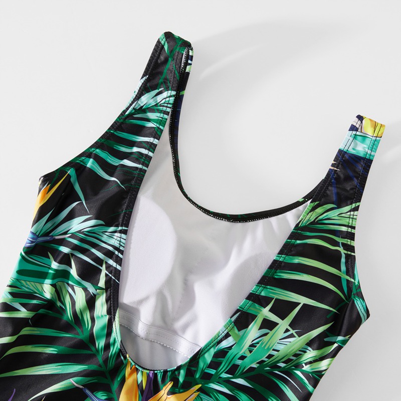 Family Matching Swimwear Tropical Green Leaves Beachwear Father Mother and Children Swimsuit Swimming Trunks Family Set