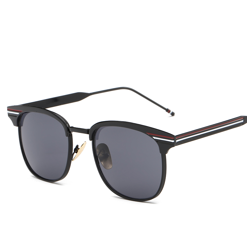 Brand Designer Sunglasses High Quality Metal Hinge Sunglasses Men Glasses Women Sun glasses UV400 lens eyewear with free cases and box
Brand Designer Sunglasses High Quality Metal Hinge Sunglasses Men Glasses Women Sun glasses UV400 lens eyewear with free cases and box