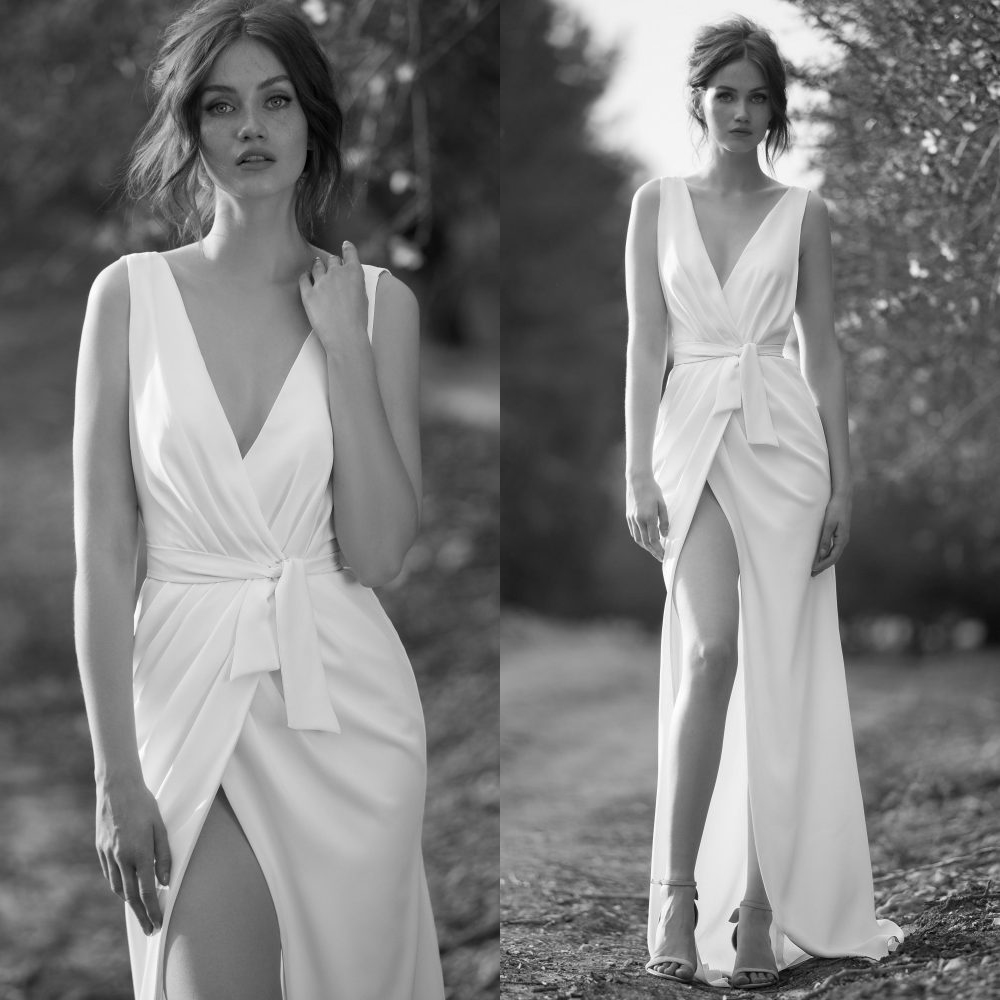 Julie Vino Split Mermaid Wedding Dresses V Neck Sleeveless Satin With Coat Wedding Dress Sweep Train Bridal Gowns, Chocolate
Julie Vino Split Mermaid Wedding Dresses V Neck Sleeveless Satin With Coat Wedding Dress Sweep Train Bridal Gowns, Chocolate