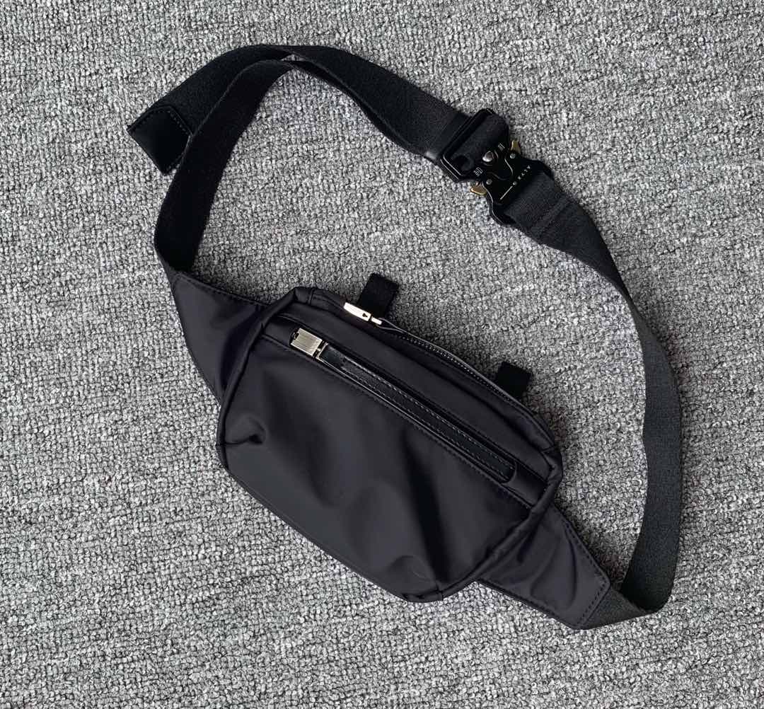 New waist bag sports messenger bags one shoulder men and women chest bag mobile multi-function bag, Black
New waist bag sports messenger bags one shoulder men and women chest bag mobile multi-function bag, Black
