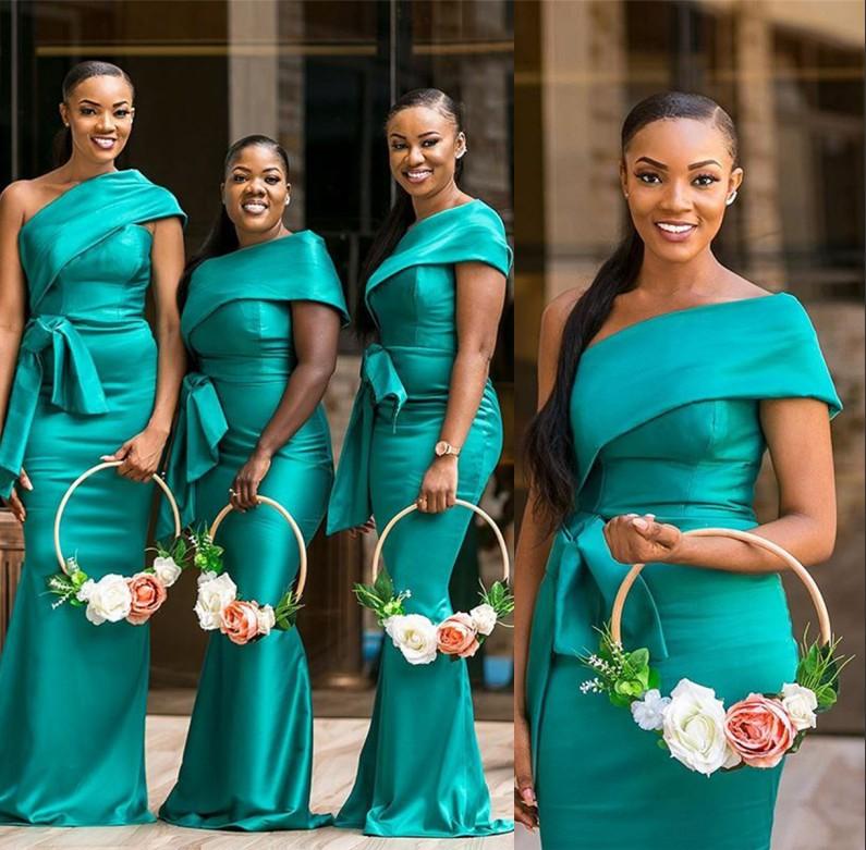 Plus Size Hunter Bridesmaid Dresses For African Western Weddings Elegant One Shoulder Pleats Peplum Long Maid of Honor Gowns
Plus Size Hunter Bridesmaid Dresses For African Western Weddings Elegant One Shoulder Pleats Peplum Long Maid of Honor Gowns