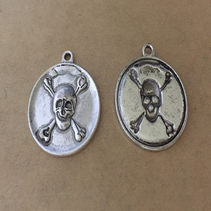 33MM Antique Silver Skull Charms Necklace Mini Pendant Connector Charms Accessories 4Pcs/Lot
33MM Antique Silver Skull Charms Necklace Mini Pendant Connector Charms Accessories 4Pcs/Lot