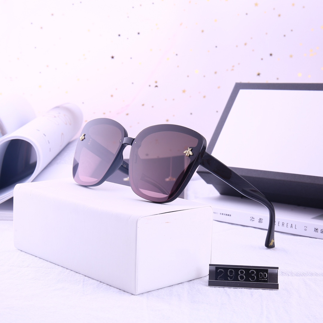 Luxury 2985 Sunglasses For Women Designer 2985S Square Summer Style Rectangle Full Frame Top Quality UV Protection Come With Package
Luxury 2985 Sunglasses For Women Designer 2985S Square Summer Style Rectangle Full Frame Top Quality UV Protection Come With Package