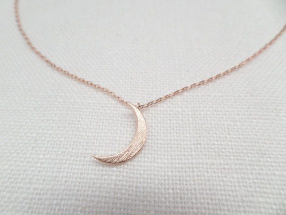 Crescent Moon Necklace Tiny Gold Silver or Rose Gold Moon Jewelry Dainty and Delicate Birthday Wedding Bridesmaid Gift YLQ0648