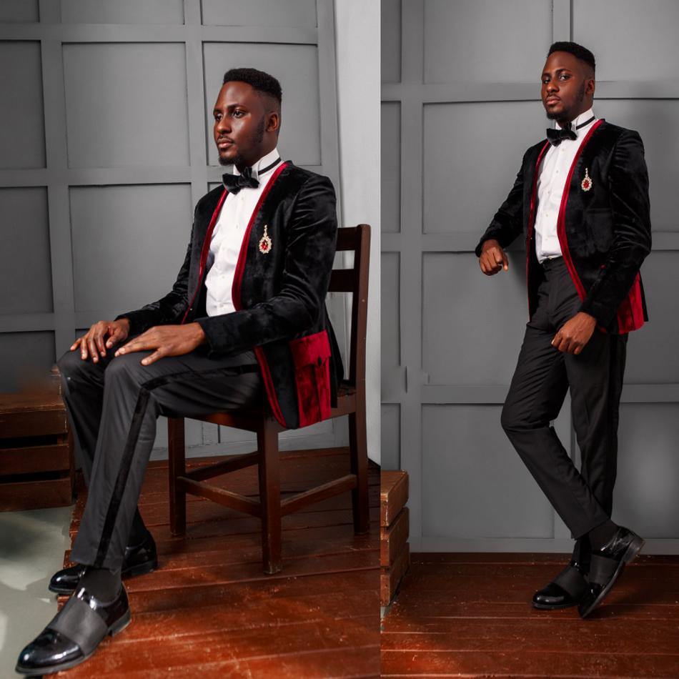 Mens Designer Wedding Tuxedos Black And Red Slim Fit Groom Wear Jacket 2 Piece Men Prom Tuxedos Suits