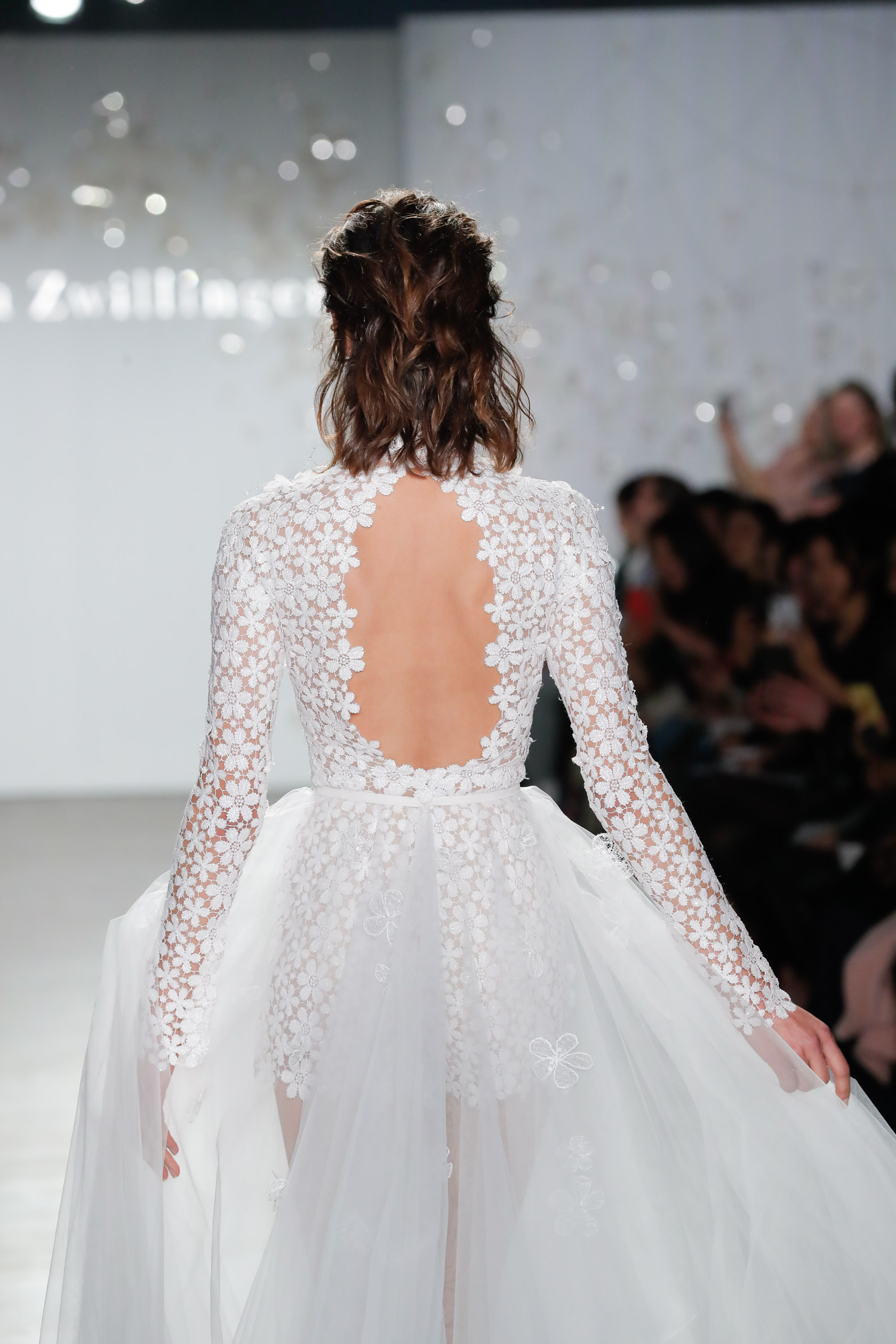 Mira Zwillinger 2020 Boho Wedding Dress High Neck Lace Appliqued Beach Outdoor Bridal Dresses Long Sleeve Wedding Gowns Vestidos De Novia