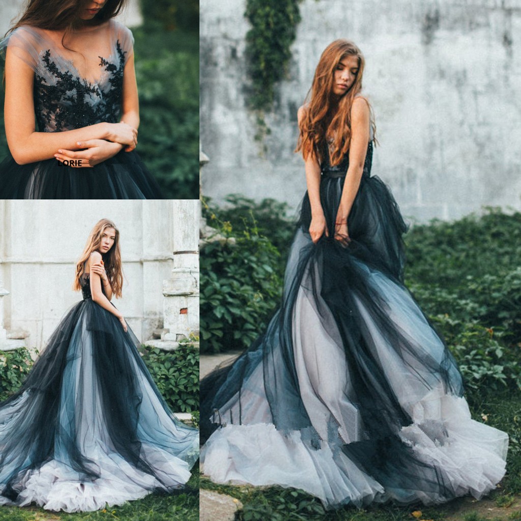 Vintage Gothic Black Wedding Dresses 2020 Retro Sheer Neck Lace Applique Boho Country Garden Bride Wedding Gown vestido de noiva