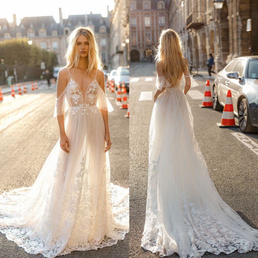 Lace Beach Stylish Backless Wedding Dresses Sheer Plunging Neck Beaded Appliqued Bridal Gowns A Line Sweep Train Tulle Robe De Marie