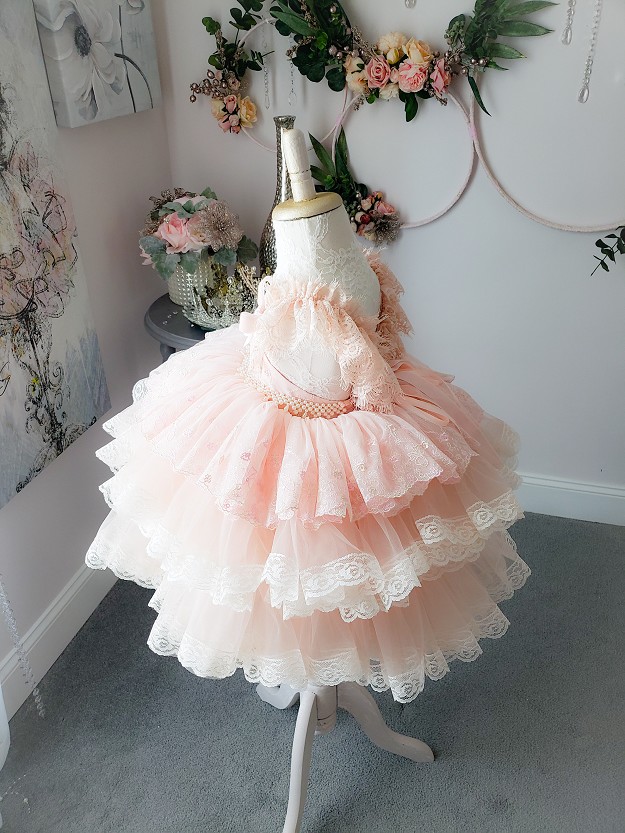 Blush Pink Lovely Flower Girls Dresses V Neck Short Sleeve Tiered Ruffles Lace Girl Pageant Gowns Puffy Tutu Mini Birthday Dress