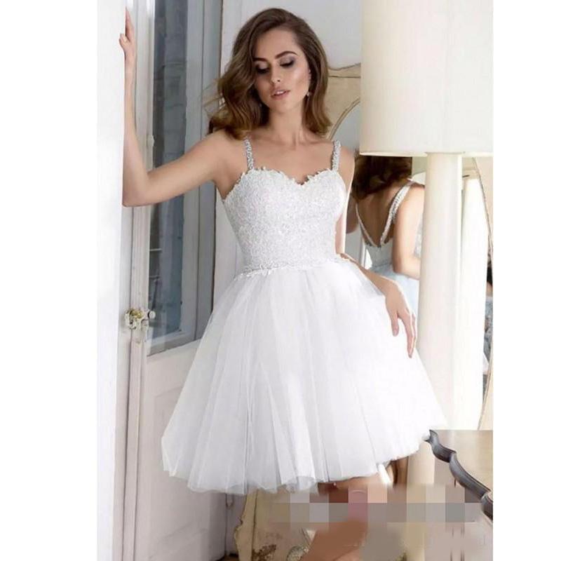 Lovely New Arrival Short Homecoming Dresses Pure White Tiered Tulle Backless Lace Graduation Dresses Cocktail Party Gowns