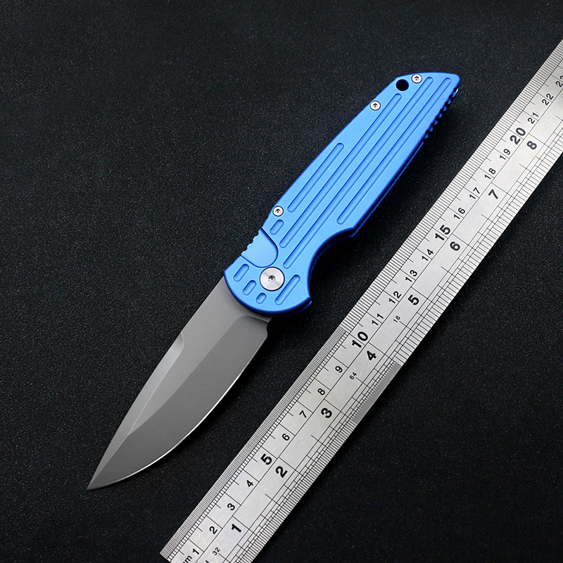 New blue protech knives D2 blade 6061-t6 aero aluminum handle outdoor EDC camping automatic hunting knife Paring knife
New blue protech knives D2 blade 6061-t6 aero aluminum handle outdoor EDC camping automatic hunting knife Paring knife