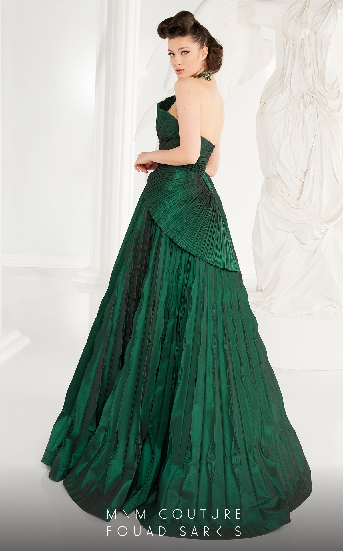 2020 Hunter Prom Dresses A Line Strapless Ruffles Sweep Train Evening Gowns Custom Made Formal Party Wear