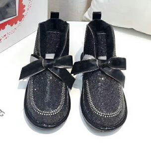 2023 new bright snow boots ladies straps fashion warm flat round head snow boots women's 35-40 winter essentials latest